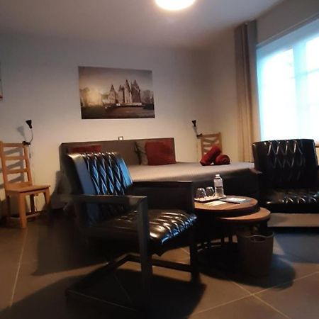 B & B Victors Hof, Met Zwemvijver In Landelijke Setting Lievegem 외부 사진